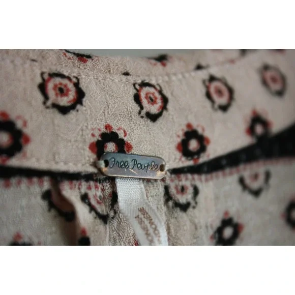 Free People Mixed Print Tunic Blouse Womens XS Boho Festival Indie - Picture 3 of 4
